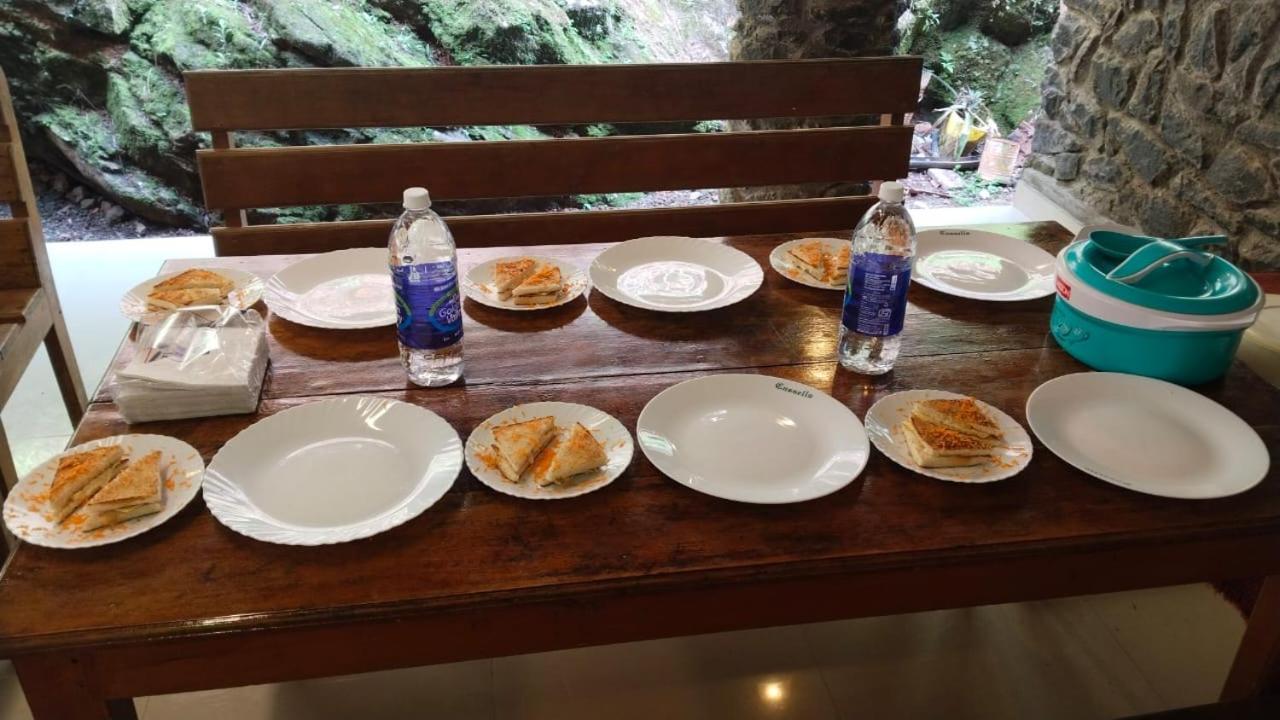 Cassells Jungle Resorts Thekkady Vandiperiyar Екстер'єр фото